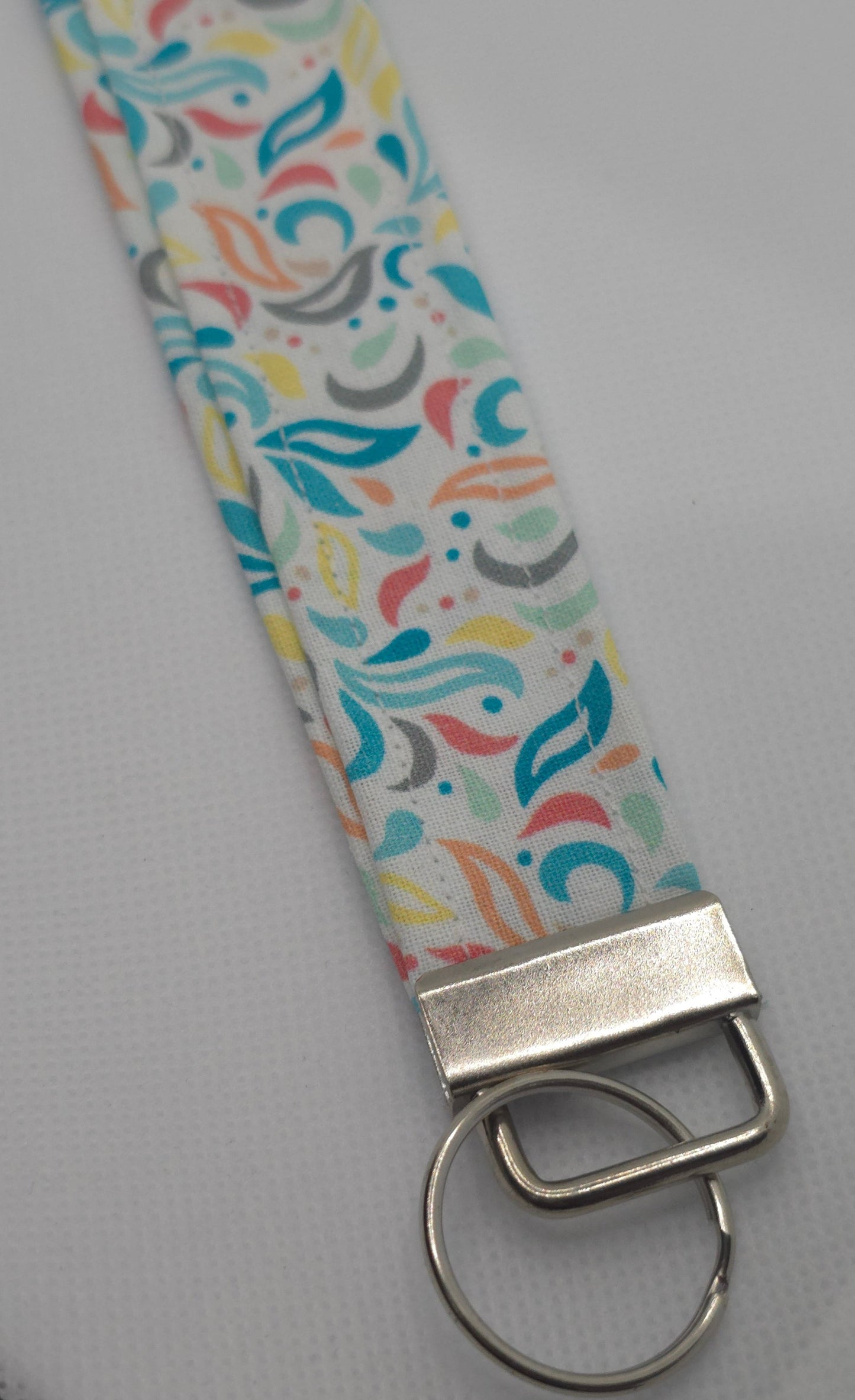 Swirls Wristlet | Cotton