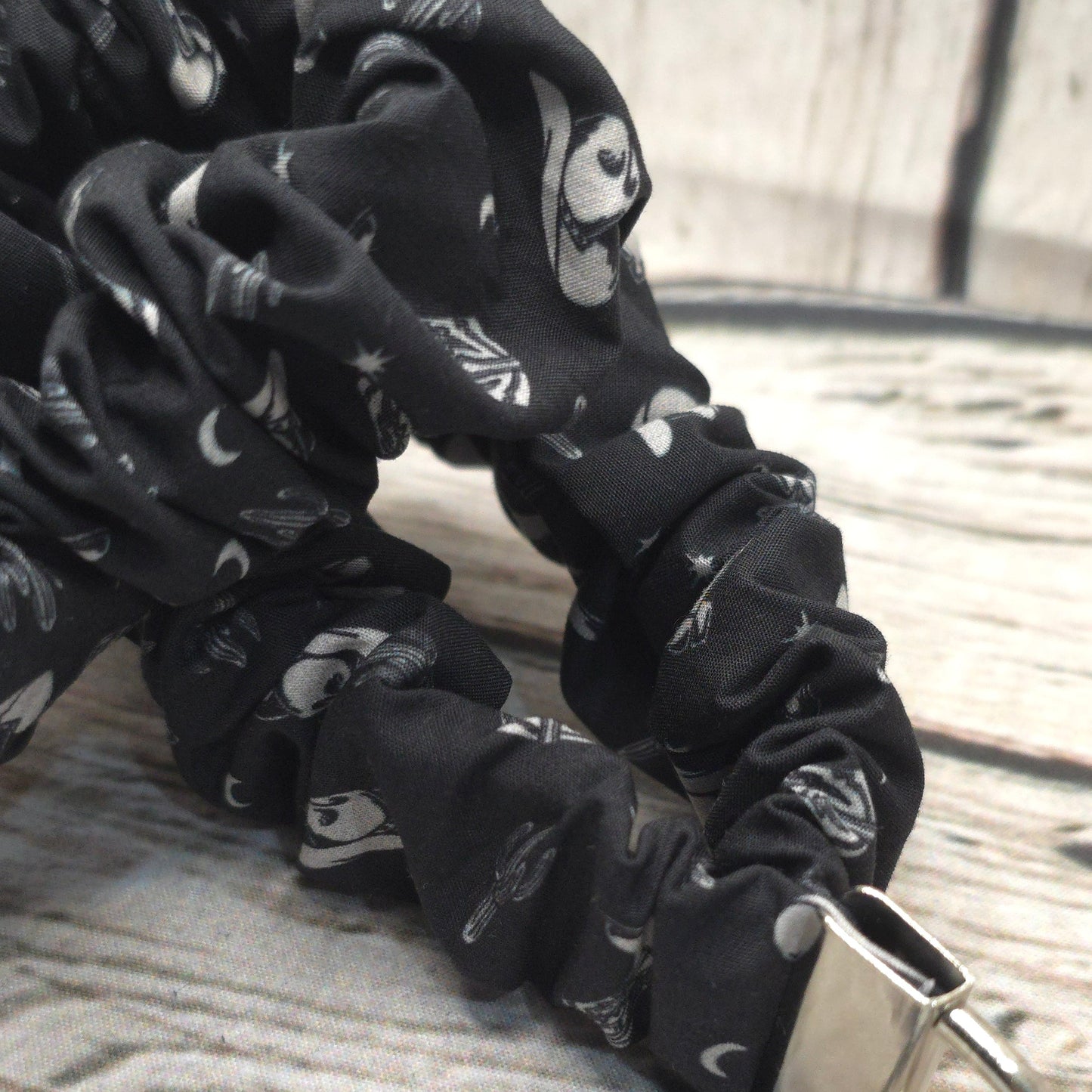 Black Cowboy Scrunchie Wristlet | Cotton Poplin