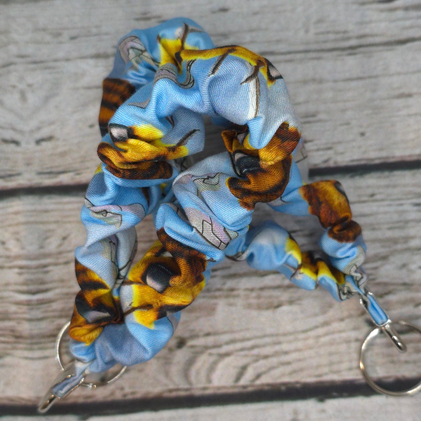 Fluffy Bees Scrunchie Wristlet | Cotton