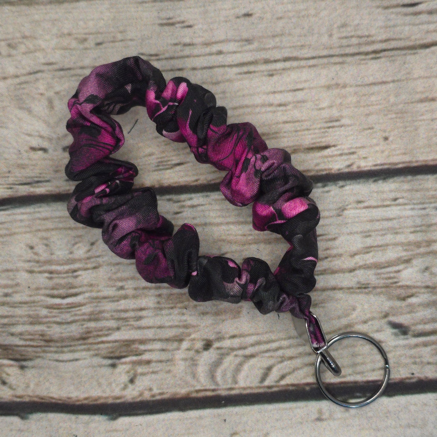 Gothic Roses | Scrunchie Wristlet