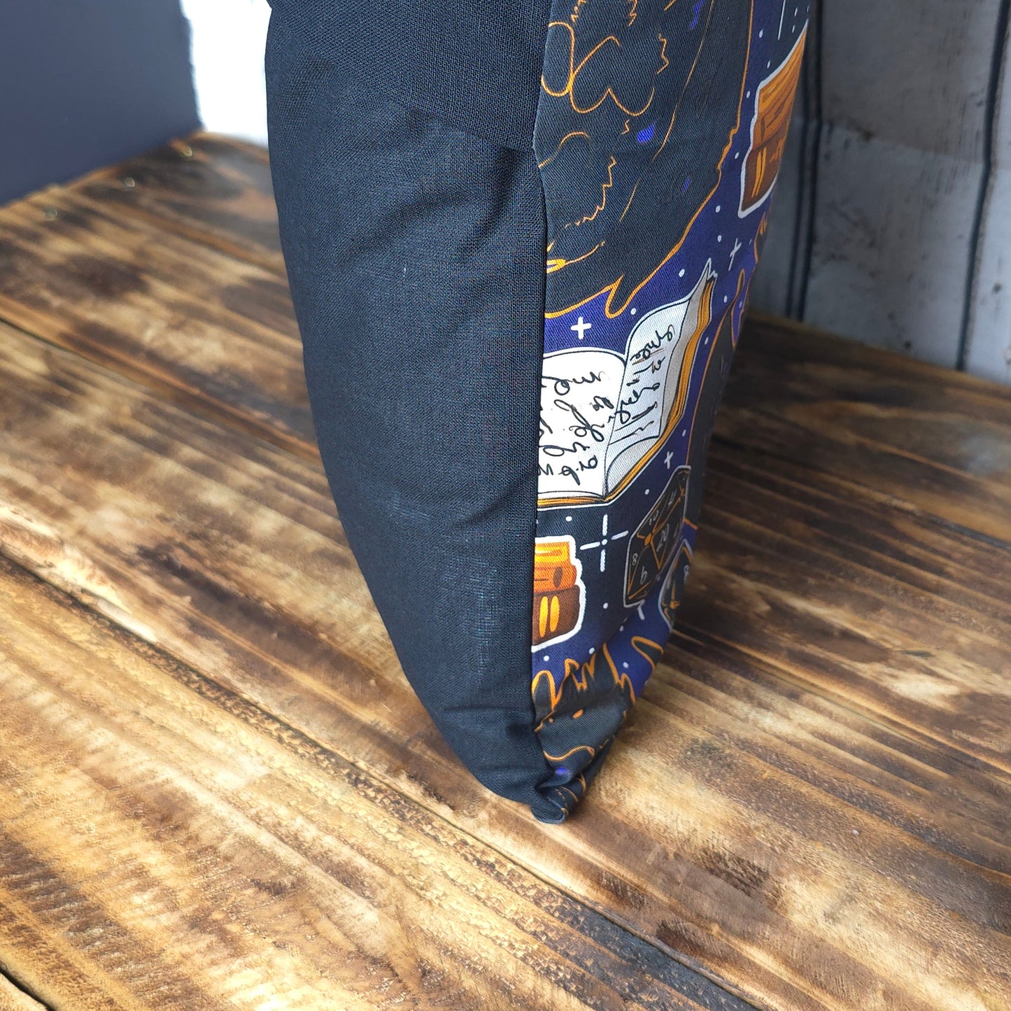 Dice & Dragons | Cushion Cover