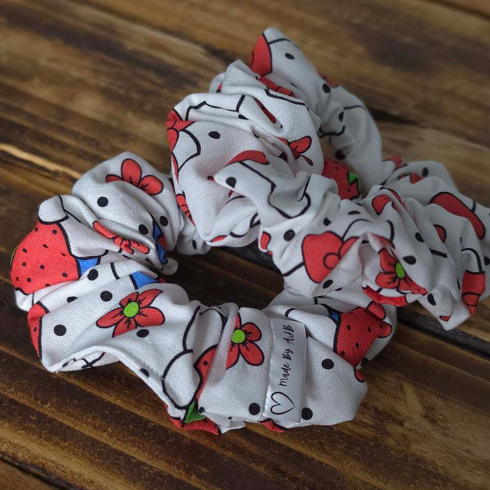 Hello Kitty | Large Luxe Scrunchie