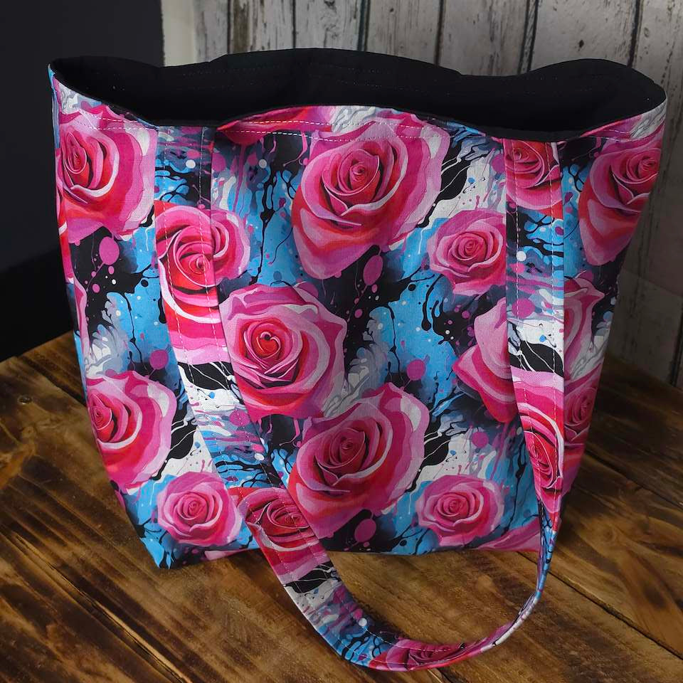 Midnight Roses | Medium Tote Bag