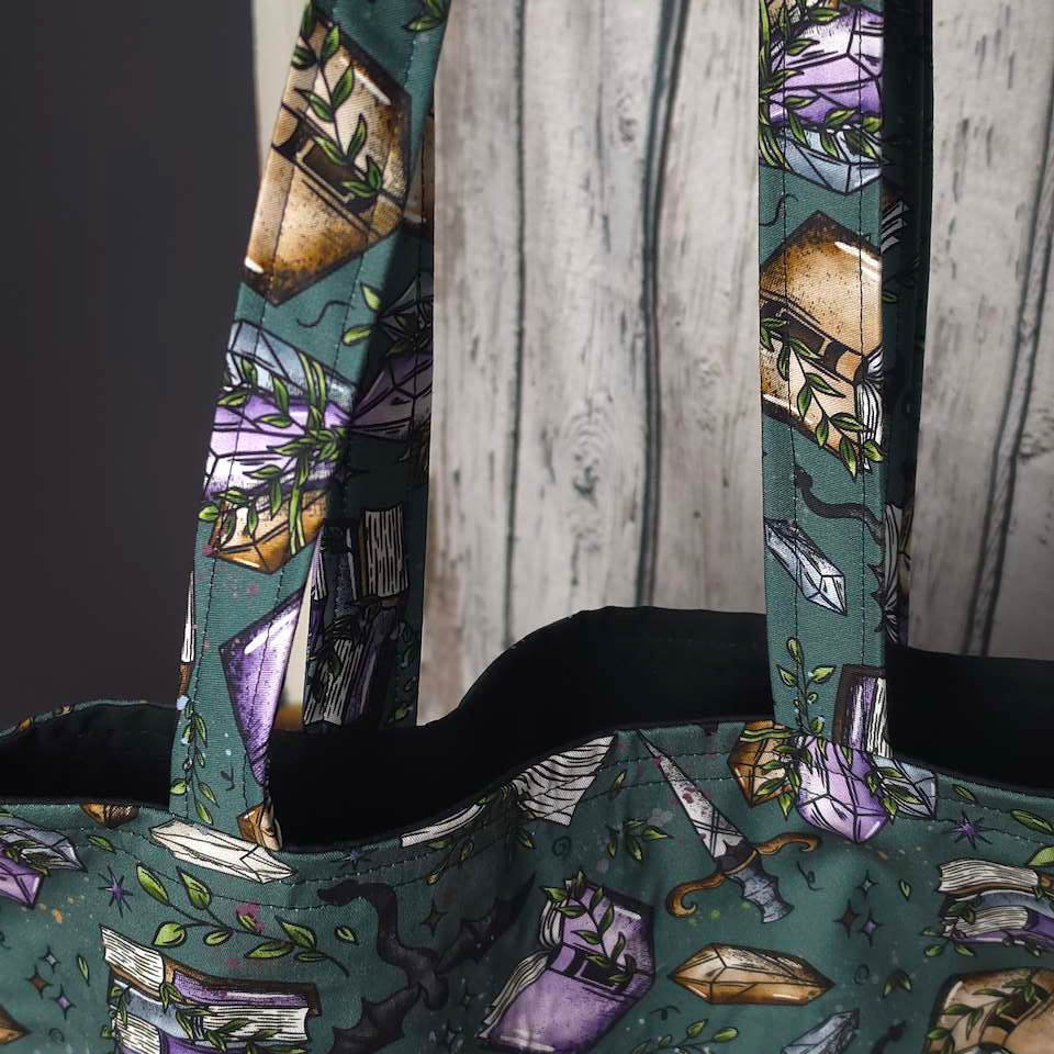 Enchanted Pages | Medium Tote Bag