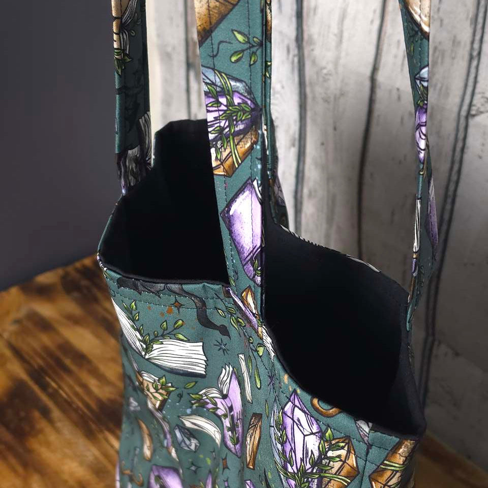 Enchanted Pages | Medium Tote Bag